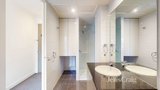 https://images.listonce.com.au/custom/160x/listings/607325-collins-street-melbourne-vic-3000/168/01876168_img_13.jpg?g6tdcBJGusM