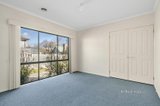 https://images.listonce.com.au/custom/160x/listings/60a-castella-street-lilydale-vic-3140/945/01557945_img_05.jpg?moZsNVa2YLA