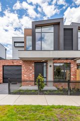 https://images.listonce.com.au/custom/160x/listings/60a-garnet-street-niddrie-vic-3042/219/00981219_img_01.jpg?gf2UvcwUBvo