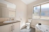 https://images.listonce.com.au/custom/160x/listings/60a-hawthory-road-kilsyth-vic-3137/653/01975653_img_09.jpg?IAYKHCtFUmI