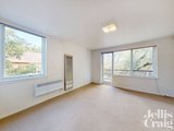 https://images.listonce.com.au/custom/160x/listings/61-5-auburn-grove-hawthorn-east-vic-3123/894/01639894_img_02.jpg?QhYerZeigrA