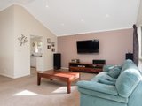 https://images.listonce.com.au/custom/160x/listings/61-bellara-drive-mooroolbark-vic-3138/515/01524515_img_04.jpg?Wuf4x4RYCSw