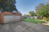 https://images.listonce.com.au/custom/160x/listings/61-bona-vista-road-bayswater-vic-3153/527/01043527_img_08.jpg?tIGsGyDr4Co