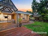 https://images.listonce.com.au/custom/160x/listings/61-chirnside-drive-chirnside-park-vic-3116/738/01525738_img_19.jpg?pUww7RnstBk