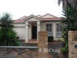 https://images.listonce.com.au/custom/160x/listings/61-fifth-avenue-altona-north-vic-3025/117/01815117_img_05.jpg?aCW8ijwmD6M
