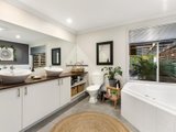 https://images.listonce.com.au/custom/160x/listings/61-fryers-road-campbells-creek-vic-3451/582/00917582_img_08.jpg?6835z95-coc