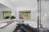 https://images.listonce.com.au/custom/160x/listings/61-garnook-grove-badger-creek-vic-3777/624/01985624_img_14.jpg?DU1S4fUpC_A