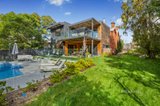 https://images.listonce.com.au/custom/160x/listings/61-hunter-street-castlemaine-vic-3450/661/01095661_img_17.jpg?J0at3CRdtLc