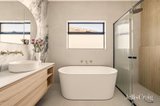 https://images.listonce.com.au/custom/160x/listings/61-mackie-road-bentleigh-east-vic-3165/315/01985315_img_10.jpg?9Tur1q8F9Qo