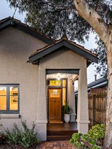 https://images.listonce.com.au/custom/160x/listings/61-mansfield-street-thornbury-vic-3071/870/01002870_img_02.jpg?G3o77MySZhg