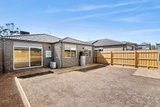 https://images.listonce.com.au/custom/160x/listings/61-serene-avenue-armstrong-creek-vic-3217/037/01831037_img_08.jpg?UYubSiOCZsc