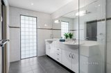 https://images.listonce.com.au/custom/160x/listings/61-zig-zag-road-eltham-vic-3095/743/01183743_img_16.jpg?g-W8xkEueOQ