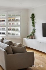 https://images.listonce.com.au/custom/160x/listings/61078-burke-road-balwyn-north-vic-3104/767/01974767_img_14.jpg?1aJva3TNstk