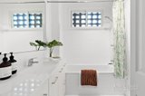https://images.listonce.com.au/custom/160x/listings/6109-ross-street-port-melbourne-vic-3207/519/01820519_img_08.jpg?ViN-wtW5AI8