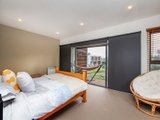 https://images.listonce.com.au/custom/160x/listings/611-berry-street-yarraville-vic-3013/978/01202978_img_05.jpg?IwsrPKHTWGE