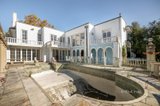 https://images.listonce.com.au/custom/160x/listings/611-toorak-road-toorak-vic-3142/111/01701111_img_09.jpg?GY5iEuv1IZ4