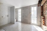 https://images.listonce.com.au/custom/160x/listings/611-toorak-road-toorak-vic-3142/111/01701111_img_14.jpg?CKfyWrRA5P0