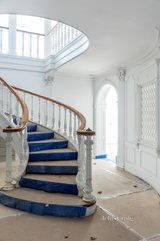 https://images.listonce.com.au/custom/160x/listings/611-toorak-road-toorak-vic-3142/111/01701111_img_16.jpg?ETJ6Rbpi7uw