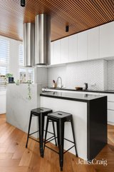 https://images.listonce.com.au/custom/160x/listings/612-queensberry-street-north-melbourne-vic-3051/691/01990691_img_07.jpg?ouCX3OO3hV0