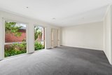 https://images.listonce.com.au/custom/160x/listings/61203-burke-road-kew-vic-3101/650/01603650_img_02.jpg?1CM8btcPFX8