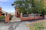 https://images.listonce.com.au/custom/160x/listings/6121-brighton-road-elwood-vic-3184/075/01906075_img_06.jpg?fvNkjfvROQQ