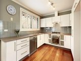 https://images.listonce.com.au/custom/160x/listings/6137-warrandyte-road-ringwood-north-vic-3134/397/01934397_img_03.jpg?DZySasXz2K0