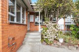 https://images.listonce.com.au/custom/160x/listings/6138-140-linacre-road-hampton-vic-3188/357/01817357_img_02.jpg?RQ_Qpmxd4-w