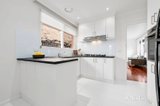 https://images.listonce.com.au/custom/160x/listings/6138-140-linacre-road-hampton-vic-3188/357/01817357_img_06.jpg?TZ8BPtazBHQ