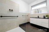https://images.listonce.com.au/custom/160x/listings/6138-140-linacre-road-hampton-vic-3188/357/01817357_img_11.jpg?ZYyEEbyEgrk