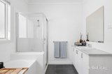 https://images.listonce.com.au/custom/160x/listings/614-corinella-road-woodend-vic-3442/627/01987627_img_11.jpg?cucDuAFQ1uE