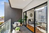 https://images.listonce.com.au/custom/160x/listings/6140-thames-street-box-hill-north-vic-3129/196/01720196_img_06.jpg?_m1wKwmaGuk