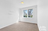 https://images.listonce.com.au/custom/160x/listings/6143-edgevale-road-kew-vic-3101/893/01736893_img_07.jpg?RCn8nSEUlIY