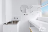 https://images.listonce.com.au/custom/160x/listings/6143-edgevale-road-kew-vic-3101/893/01736893_img_09.jpg?aPH8zuAO00A