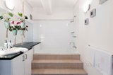https://images.listonce.com.au/custom/160x/listings/6156-rose-street-fitzroy-vic-3065/697/01007697_img_06.jpg?jGwlLTMNdwA