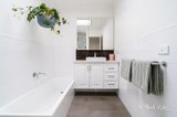 https://images.listonce.com.au/custom/160x/listings/618-livingstone-road-eltham-vic-3095/775/01971775_img_06.jpg?_6_qbYBZG7E