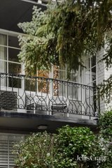 https://images.listonce.com.au/custom/160x/listings/6183-kooyong-road-toorak-vic-3142/760/01907760_img_01.jpg?WBNHpnXCqPc