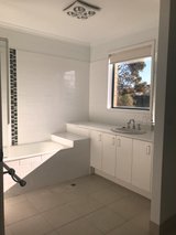 https://images.listonce.com.au/custom/160x/listings/619-vaughan-crescent-kew-vic-3101/575/01623575_img_04.jpg?uYhGnvQz2ZE