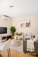 https://images.listonce.com.au/custom/160x/listings/6196-hull-road-mooroolbark-vic-3138/612/01834612_img_08.jpg?h7MW9LQFx2s