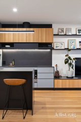 https://images.listonce.com.au/custom/160x/listings/6198-beavers-road-northcote-vic-3070/643/01934643_img_06.jpg?X1YyeHt9aS8