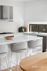 https://images.listonce.com.au/custom/160x/listings/61a-belsize-avenue-carnegie-vic-3163/633/01947633_img_14.jpg?pK36Mx8XO74