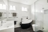 https://images.listonce.com.au/custom/160x/listings/61a-eglinton-street-kew-vic-3101/571/01949571_img_08.jpg?axh2bUKpdGw