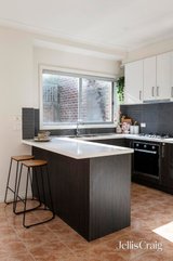 https://images.listonce.com.au/custom/160x/listings/62-4-mckerchar-street-glenroy-vic-3046/727/01913727_img_05.jpg?M040DwBHnLU