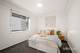 https://images.listonce.com.au/custom/160x/listings/62-greenslopes-drive-mooroolbark-vic-3138/451/01881451_img_10.jpg?cTcY7cwFR_E