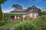 https://images.listonce.com.au/custom/160x/listings/62-kinkora-road-hawthorn-vic-3122/051/01009051_img_01.jpg?9TOhTWWdpho