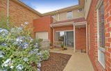 https://images.listonce.com.au/custom/160x/listings/62-mckelvie-court-glen-waverley-vic-3150/407/01765407_img_01.jpg?qtLzPQm3-dE