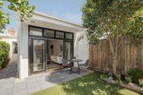 https://images.listonce.com.au/custom/160x/listings/62-raglan-street-south-melbourne-vic-3205/538/01637538_img_09.jpg?opyNbwyI1lk