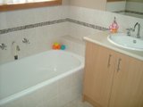 https://images.listonce.com.au/custom/160x/listings/62-tucker-street-breakwater-vic-3219/709/01893709_img_07.jpg?8gnSUFH82zE