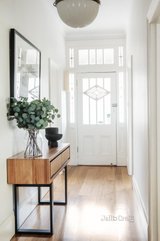 https://images.listonce.com.au/custom/160x/listings/62-type-street-richmond-vic-3121/909/01583909_img_12.jpg?rdiONhgMF74