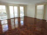 https://images.listonce.com.au/custom/160x/listings/62-yerrin-street-balwyn-vic-3103/528/01752528_img_08.jpg?2ZXcn_G1hBU