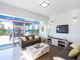 https://images.listonce.com.au/custom/160x/listings/620-22-the-esplanade-torquay-vic-3228/610/01087610_img_02.jpg?Xk151mhAms4